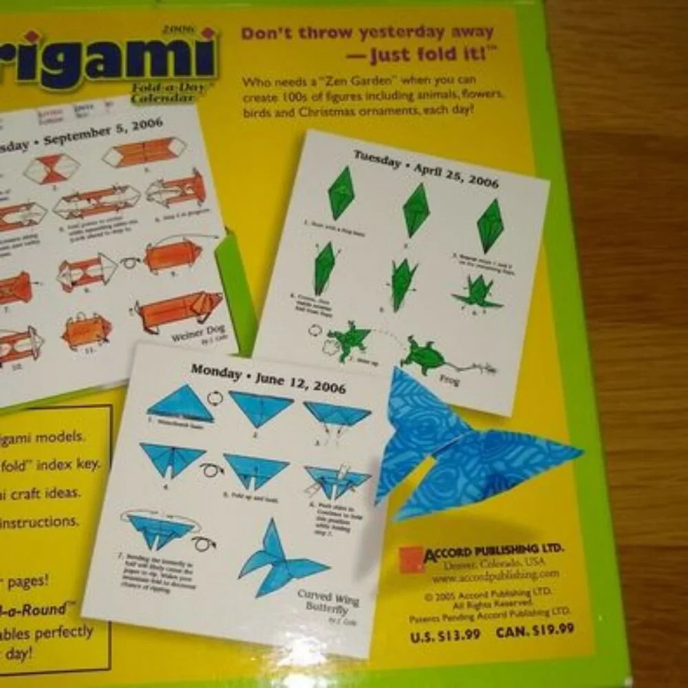 Craft Easy Origami Fold-a-Day Calendar 2006